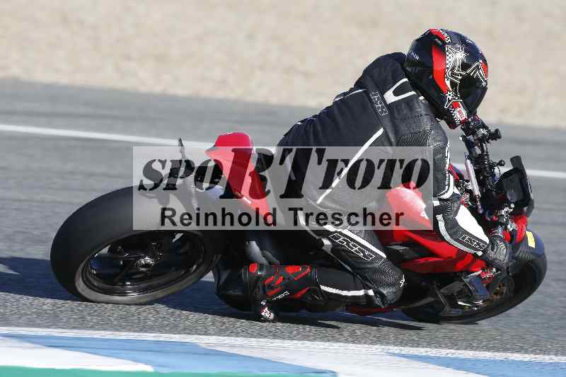 /02 28.-31.01.2025 Moto Center Thun Jerez/gruen-green/82